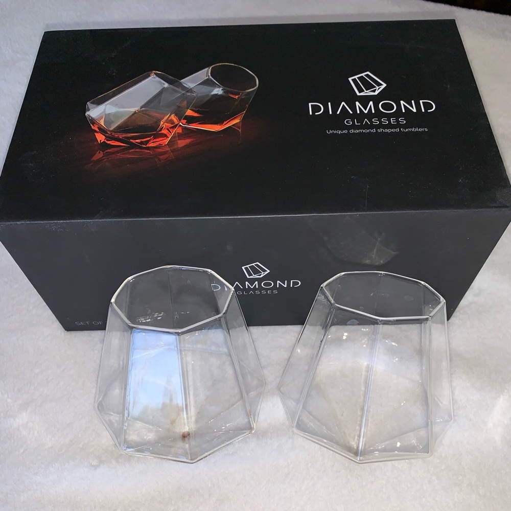Diamond glasses